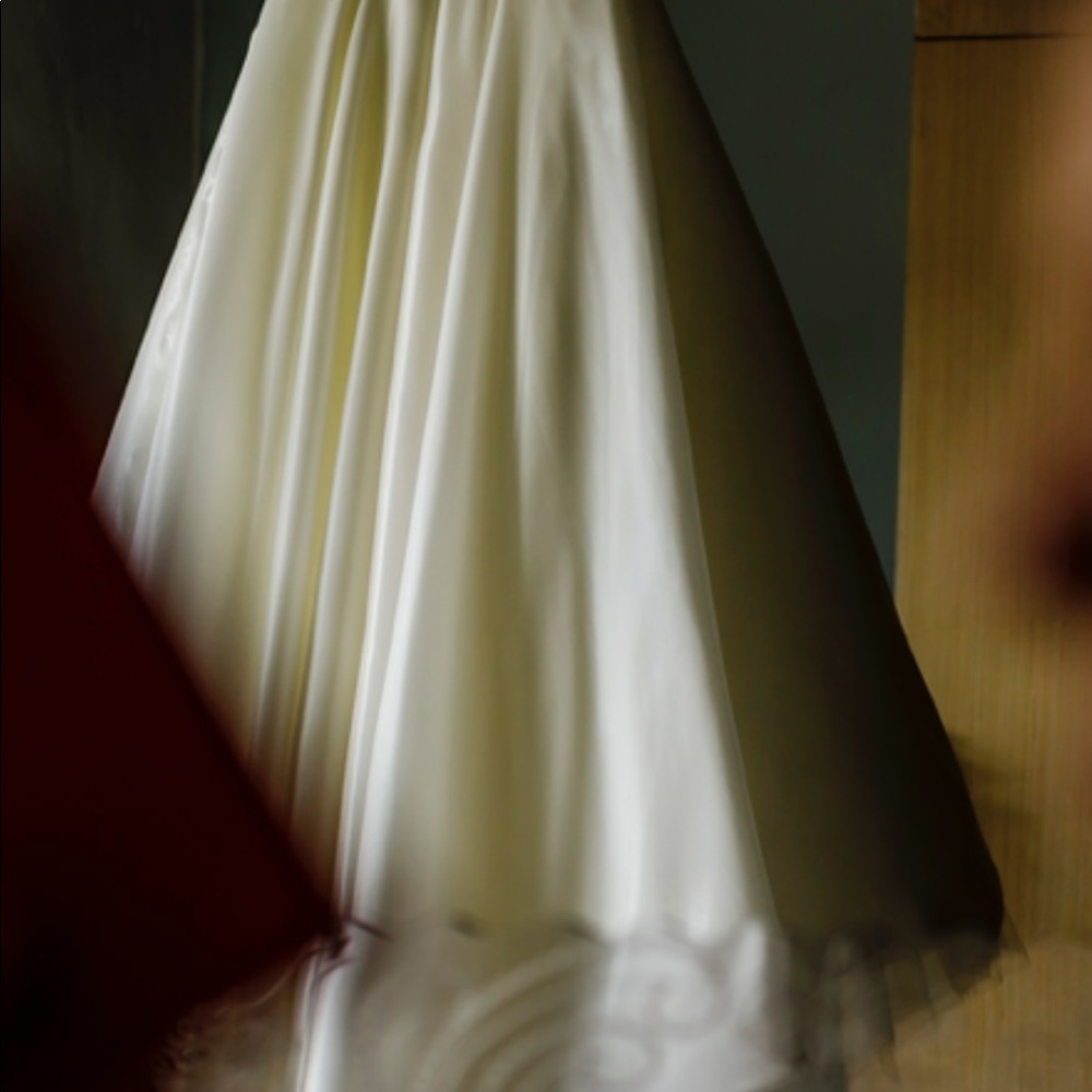 Isabelle Armstrong Wedding Dress